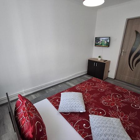 Apartament Claudia Deva Buitenkant foto