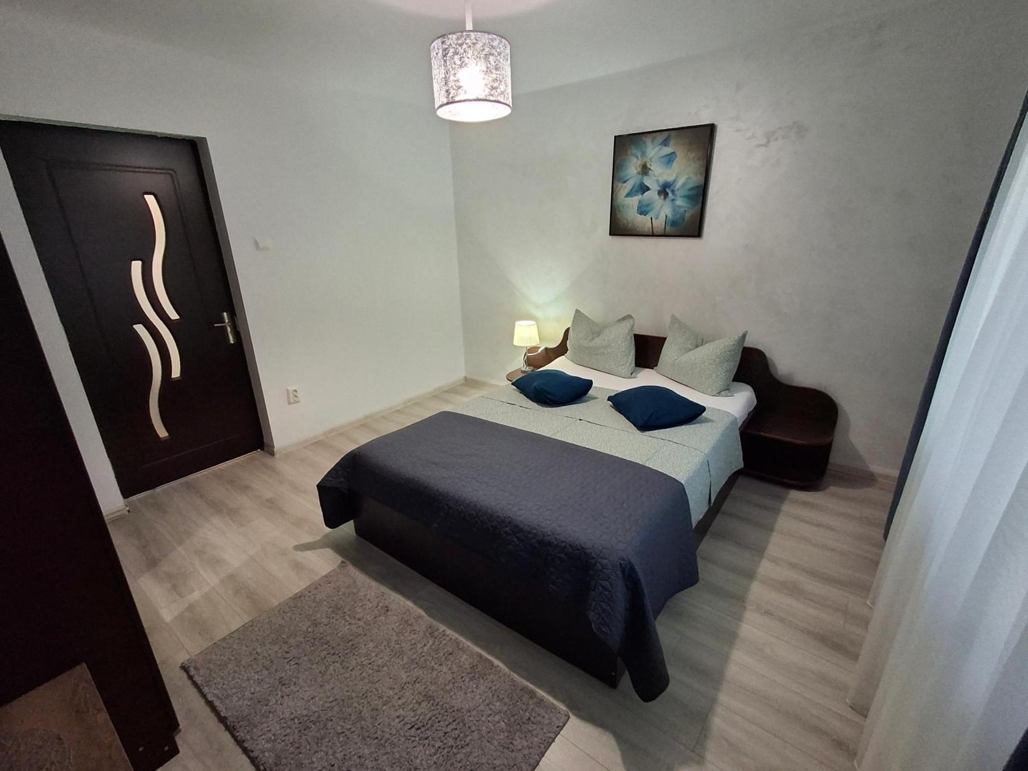 Apartament Claudia Deva Buitenkant foto