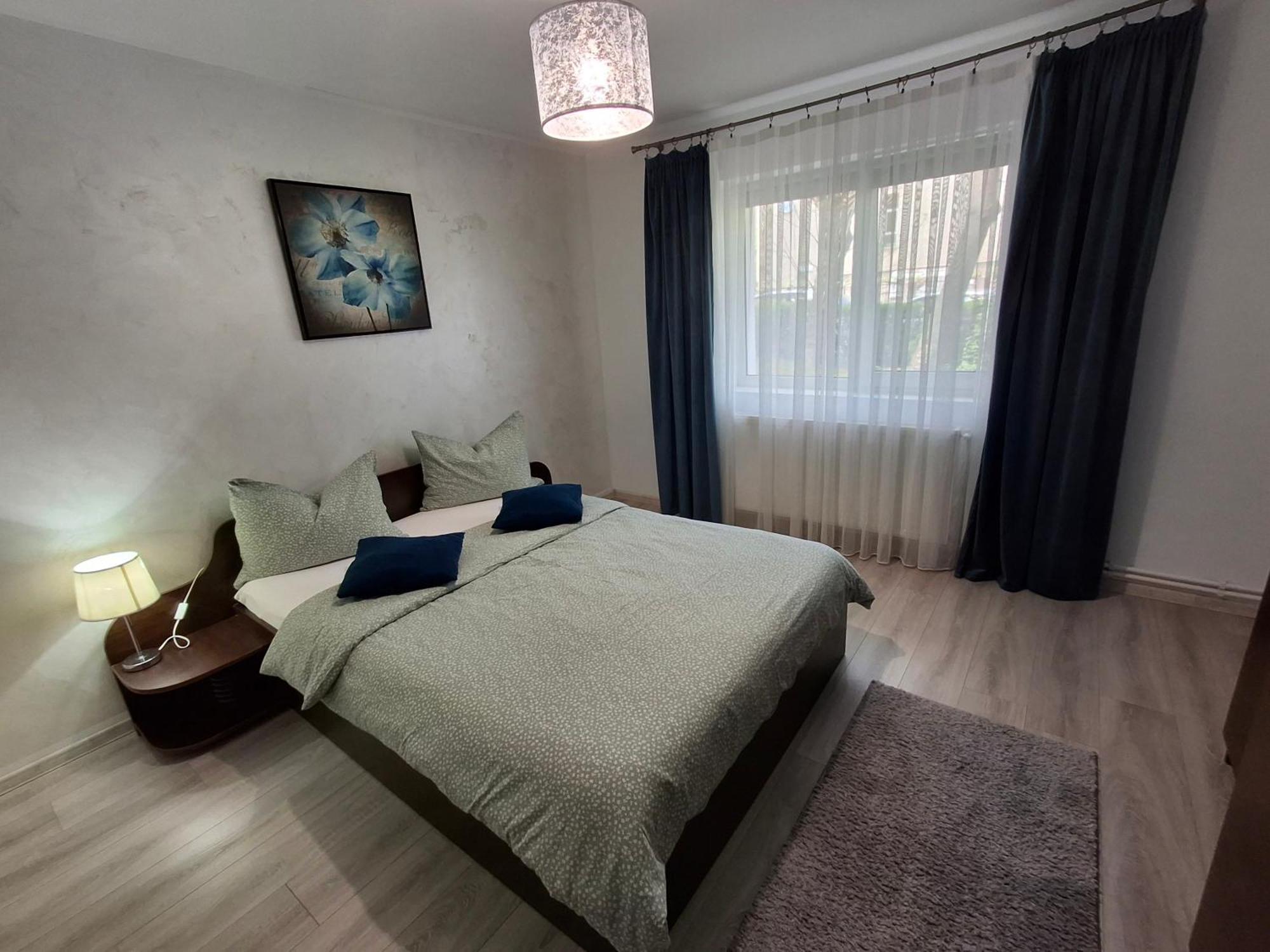 Apartament Claudia Deva Buitenkant foto