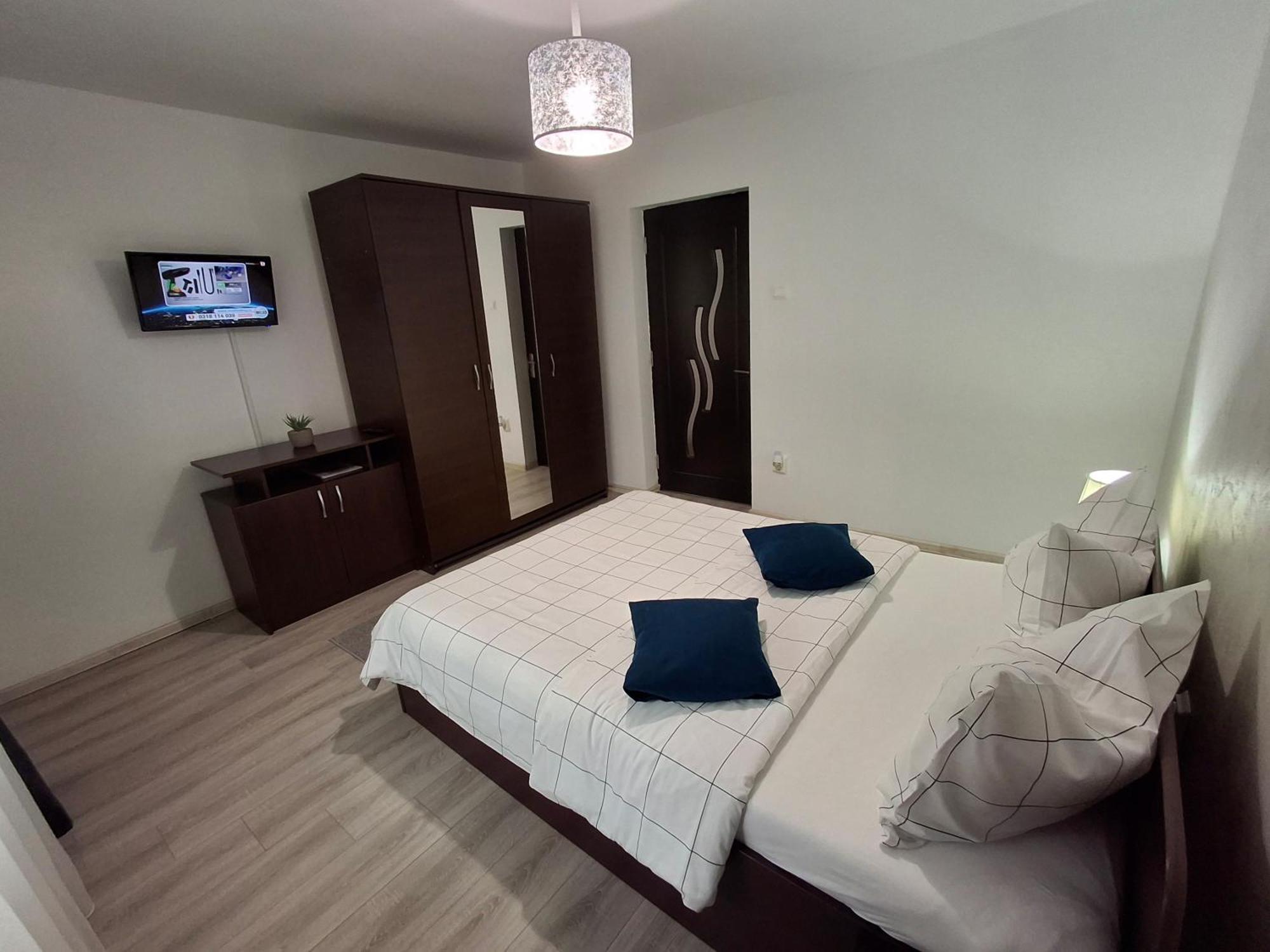 Apartament Claudia Deva Buitenkant foto