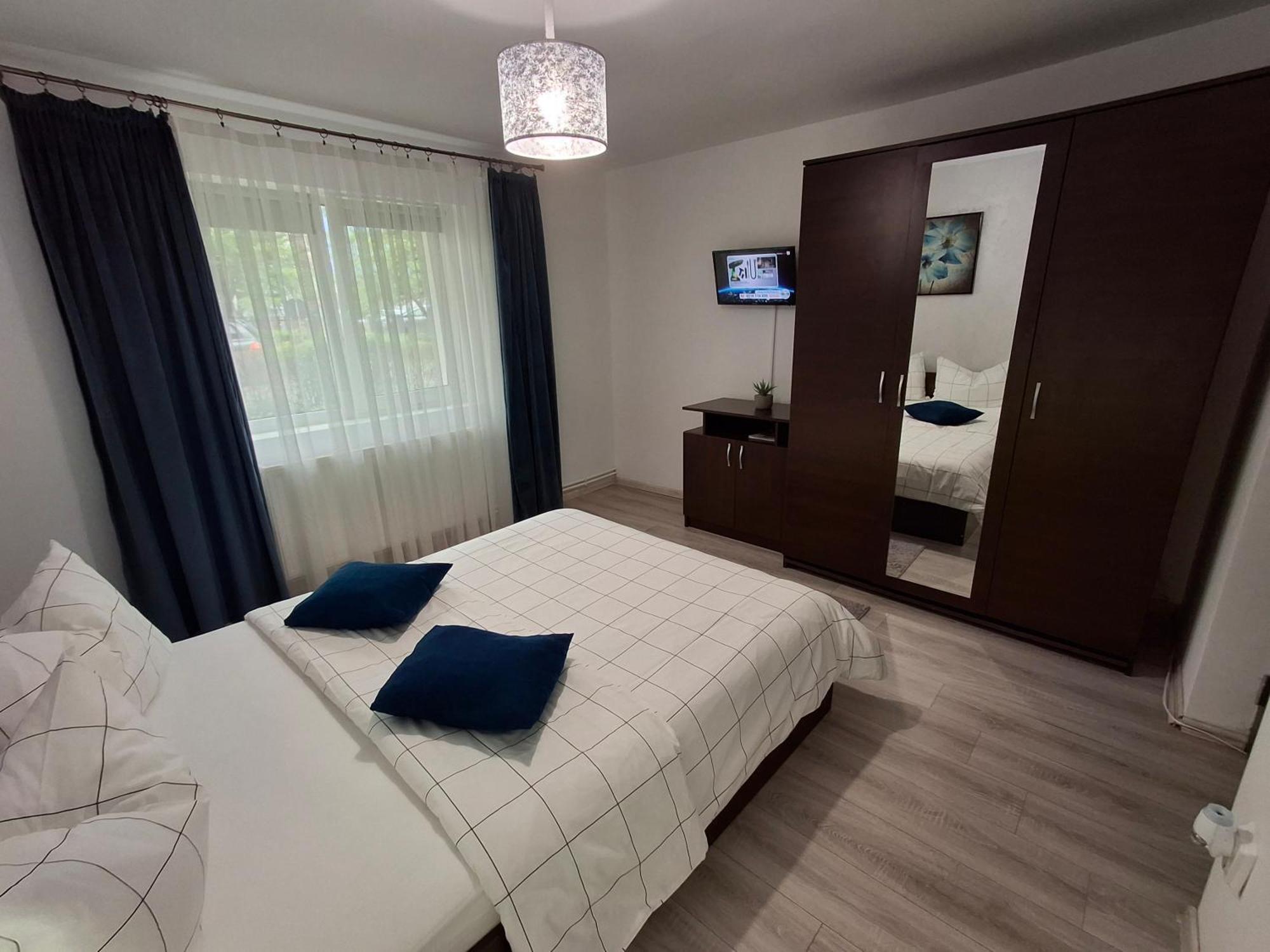 Apartament Claudia Deva Buitenkant foto