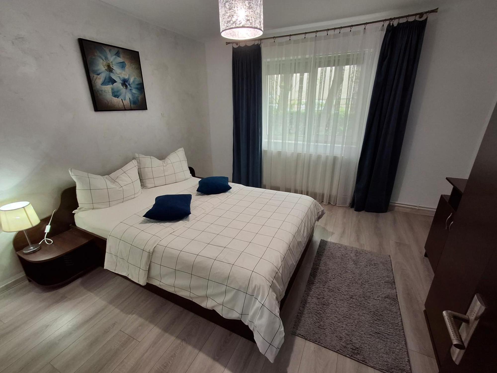 Apartament Claudia Deva Buitenkant foto