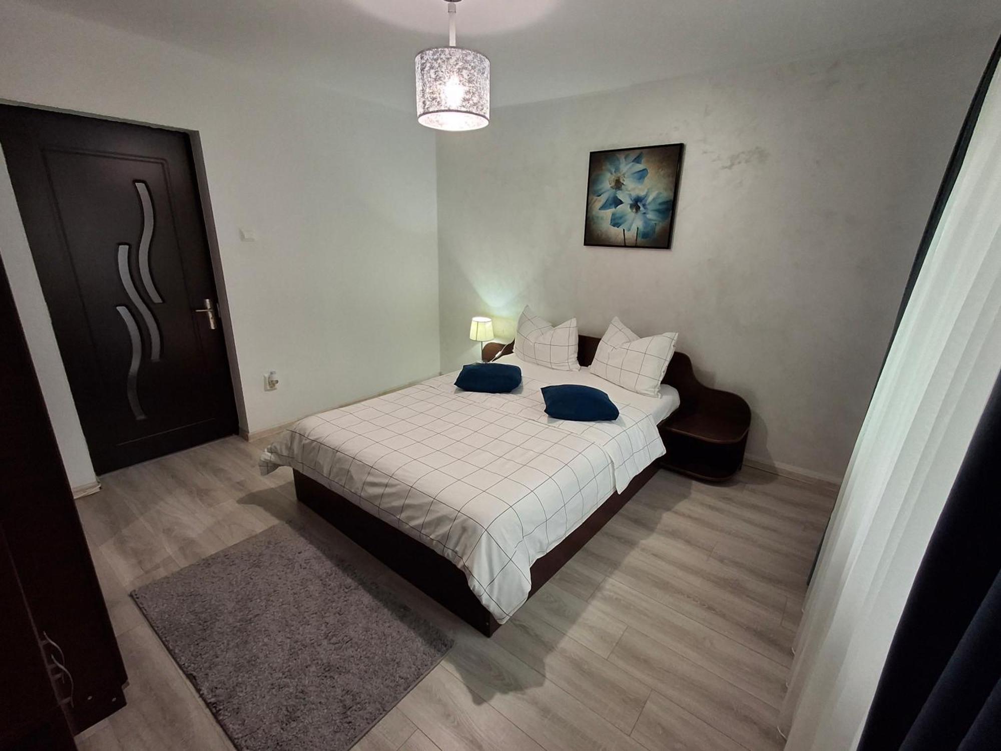 Apartament Claudia Deva Buitenkant foto