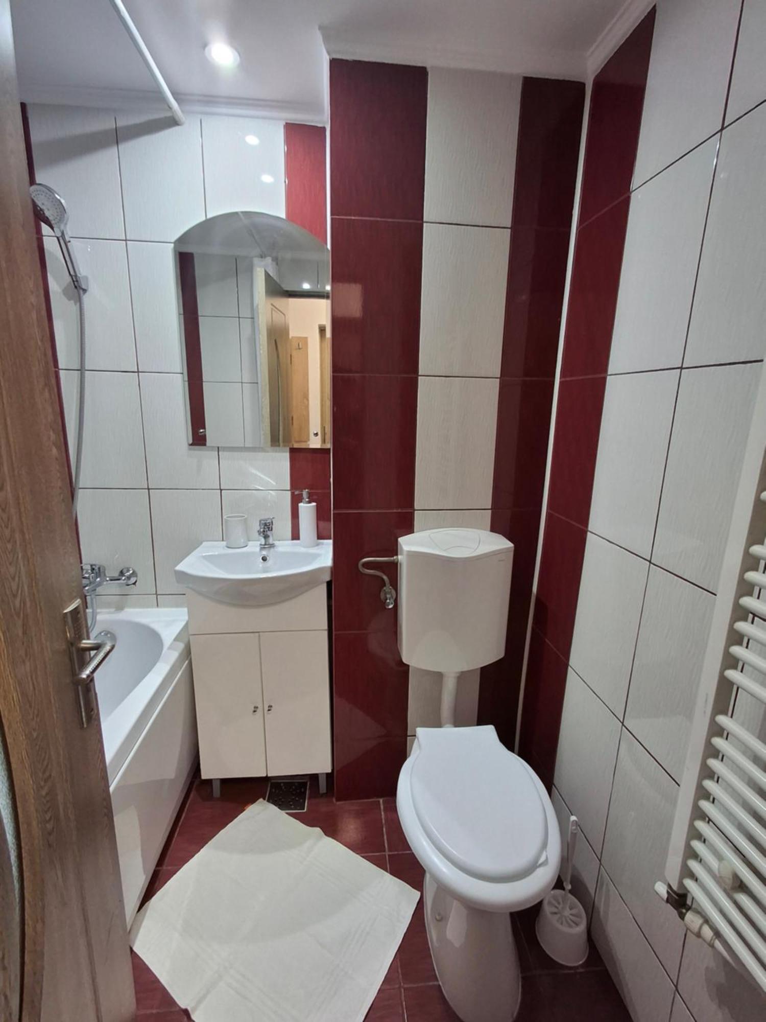 Apartament Claudia Deva Buitenkant foto