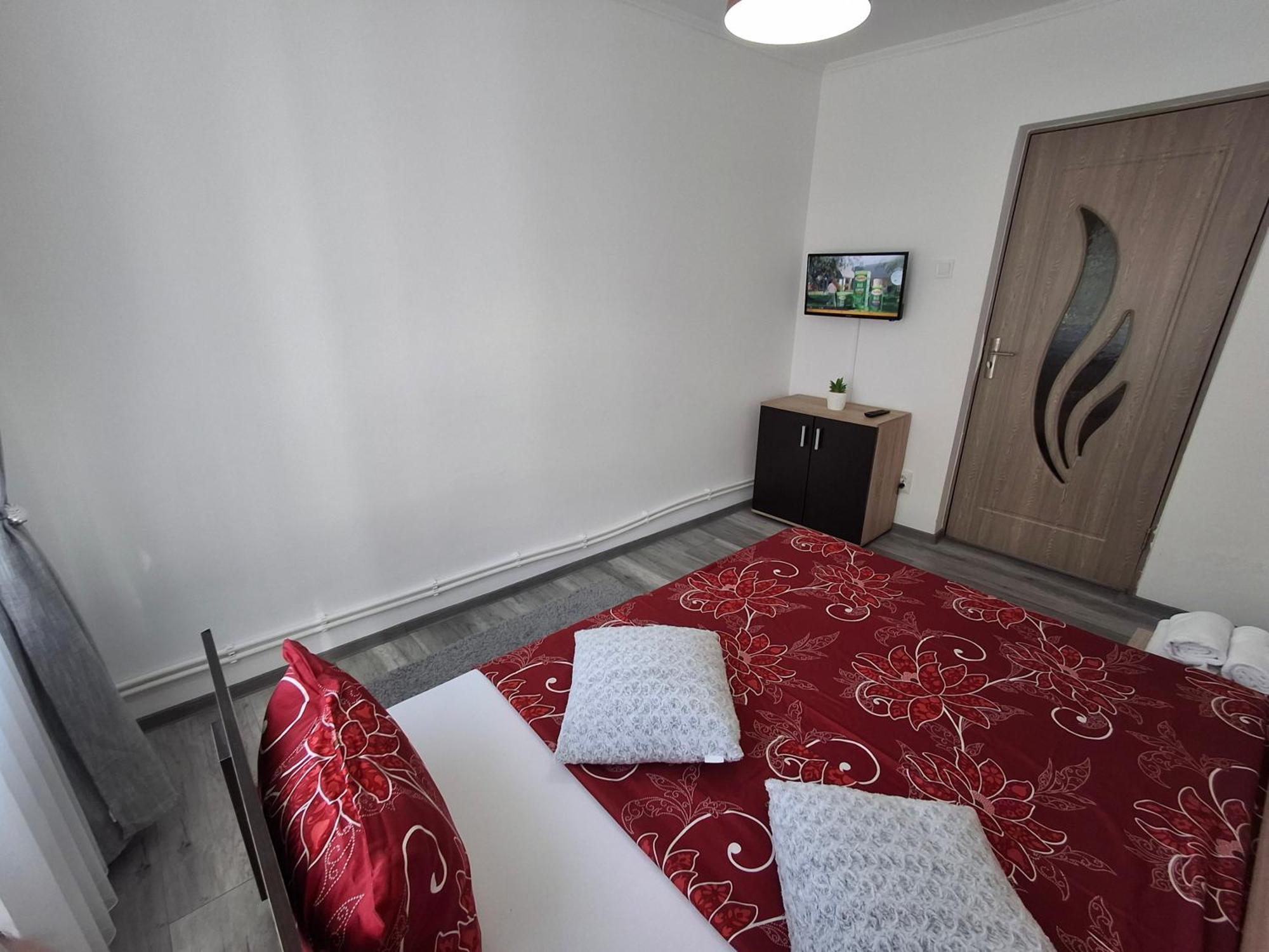 Apartament Claudia Deva Buitenkant foto