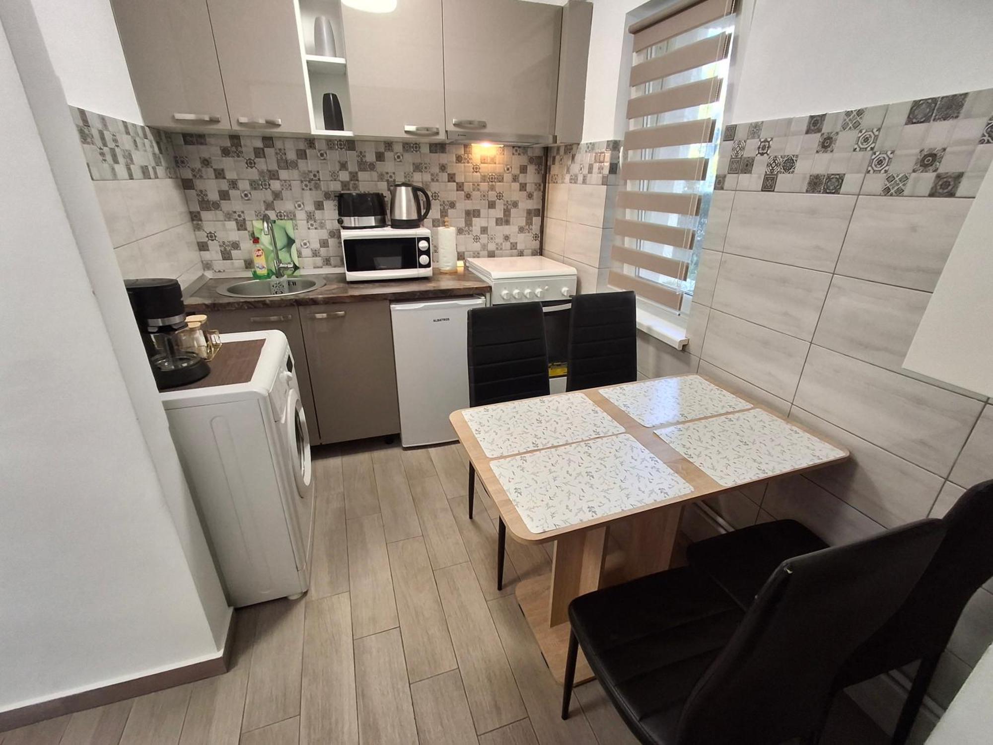 Apartament Claudia Deva Buitenkant foto