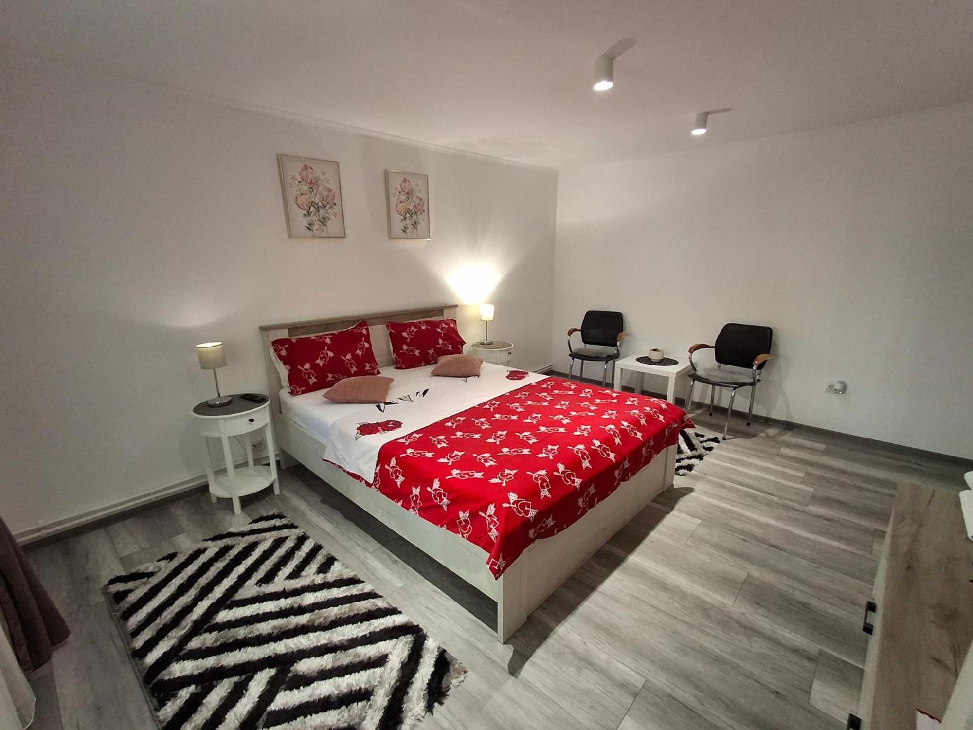 Apartament Claudia Deva Buitenkant foto